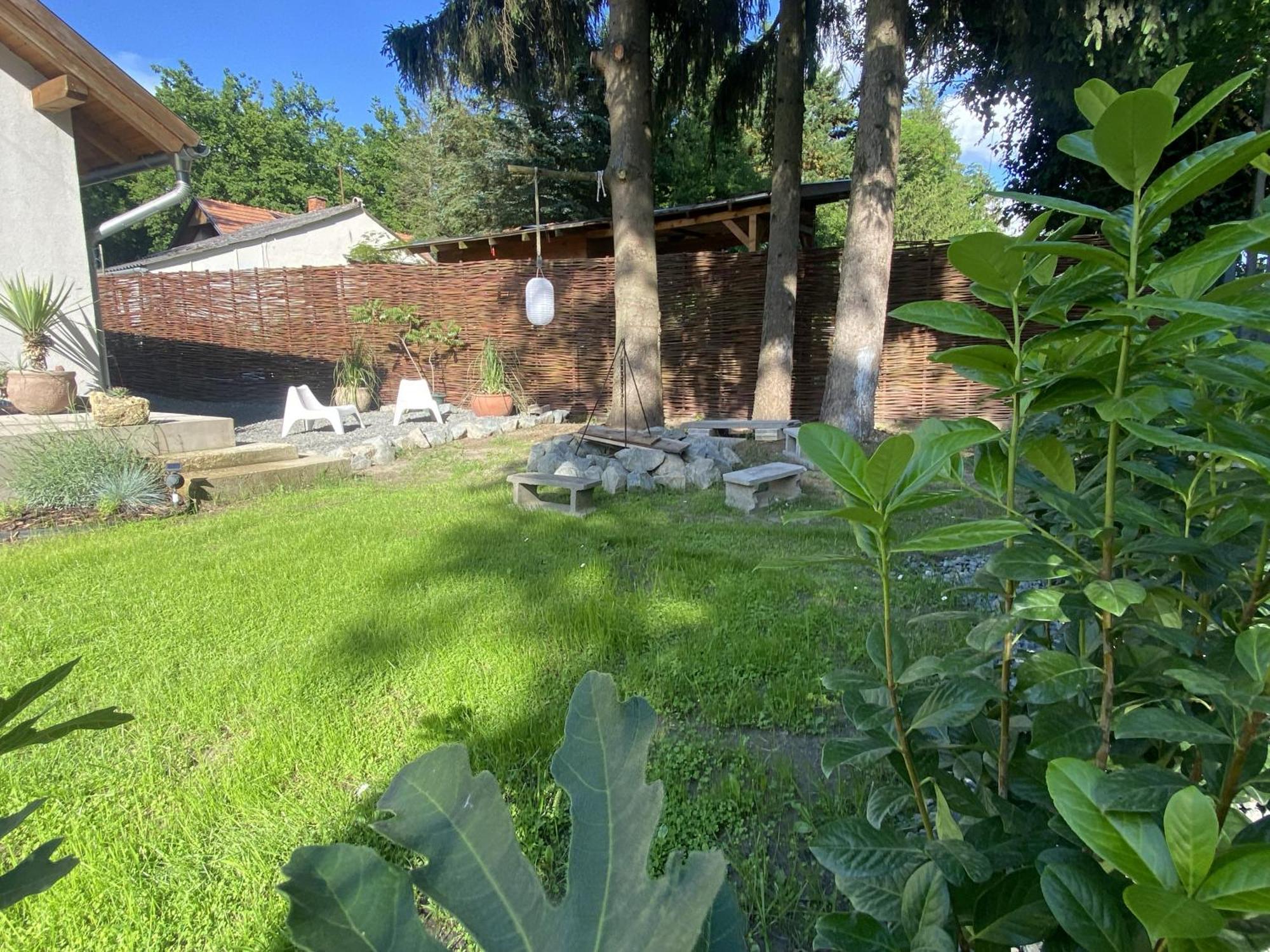 Marika Vendeghaz Villa Szigetmonostor Bagian luar foto
